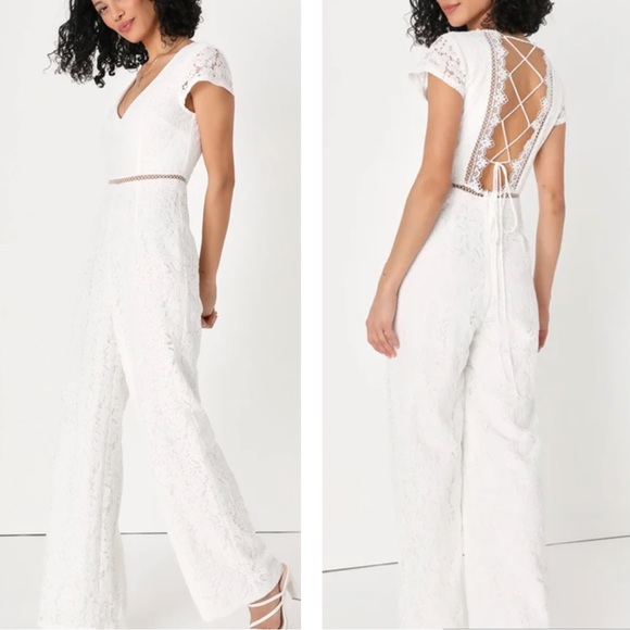 Lulus Pants - NWT Lulu’s Lace Jumpsuit!